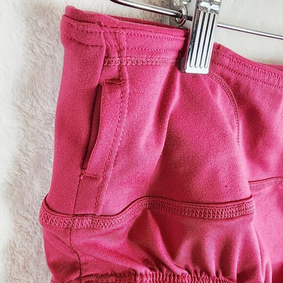 Senita Athletics Shorts Size L Marathon Raspberry Shorts Pockets and Inner Liner - Picture 10 of 10